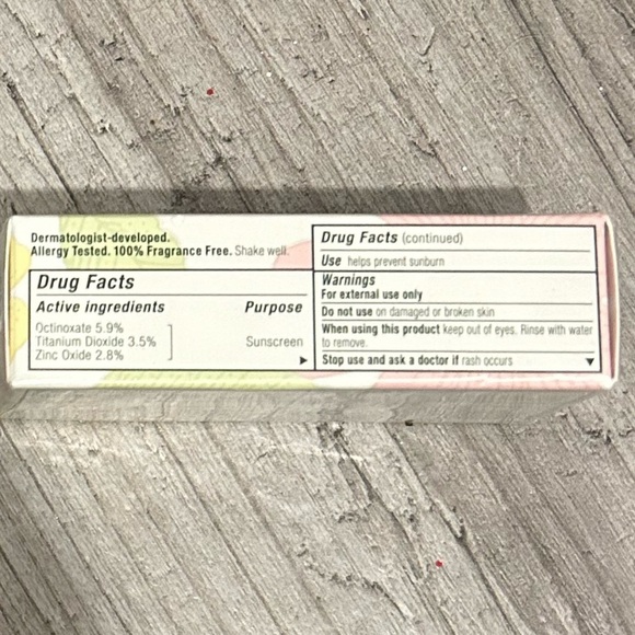 Clinique Even Better SPF 15 Makeup | CN92 Porcelain Beige | Evens and Corrects - Picture 7 of 7